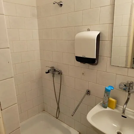 公寓 Comfy 2rooms Flat 4 Persons & Parking *