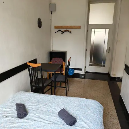 Comfy 2rooms Flat 4 Persons & Parking 公寓